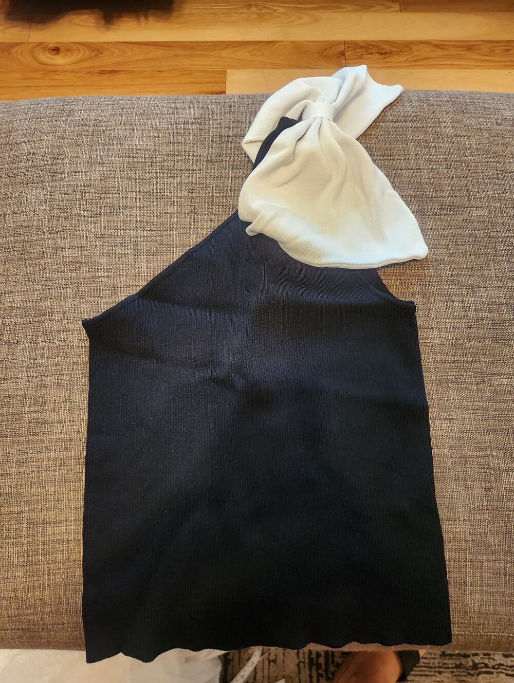 Zara Black One-Shoulder Tank with White Tie Accent, Size Large